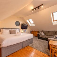 Silverwood Beautiful Loft in Telford - Pass the Keys