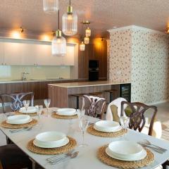 Rosy No1 Boutique apartment living by the sea