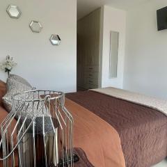 Se renta habitación completa