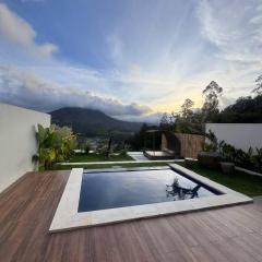 Pinggan Everest Bali