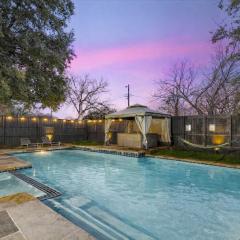 Upscale 6BR 2,5BA Holiday Home with Pool, Hot Tub & Game Room