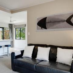 The Studio Modern Charm Peaceful Garden Surrounds