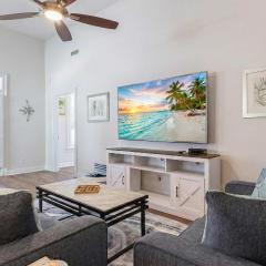 Spacious 4BR Getaway by Coastal Hotspots