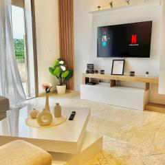 Zen Terrace Design Studio in Zenata, WiFi & Pool