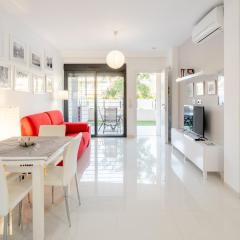 Ground floor in a residential development with a pool