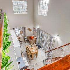 Spacious Loft for 4 with King Bed Option