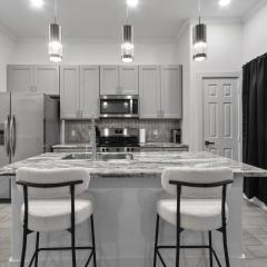 Luxurious Apartment In Houston