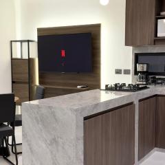 Modern Family Apartment near to the Airport