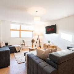 London 1BR Apt - Sleeps 6 - Free Parking