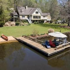 Lake Days Getaway - Lakeside Family Escape Near Hillsborough