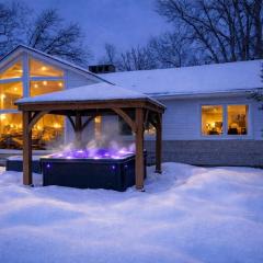 Private Lakehouse Getaway Hot Tub on the Water