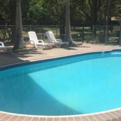 Private Lakeside Villa Near Beach, Pool Gated 10 Acres