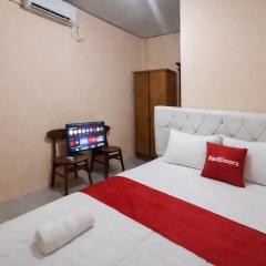 RedDoorz near Unsil Kampus 2 Tasikmalaya