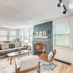 Remodeled Broad Ripple Bungalow Near Monon Trail-Family Friendly