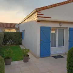 AGREABLE RESIDENCE AVEC PISCINE TRES APPRECIEE - FR-1-476-254