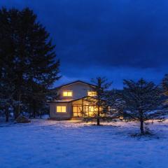 Ubaku Villa 美瑛一棟貸し別荘 Private Nature Retreat in Biei Hokkaido