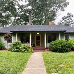 Bohemian Family Friendly 2BR Home-Near Biltmore