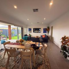 42 Coogee Beach Marina 3BR Haven near Omeo Wreck