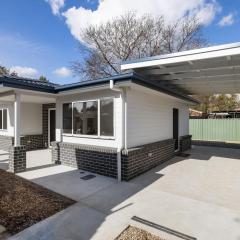 NEW 2 bed, 2 bath - spacious & stylish Cottage