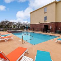 Comfort Inn & Suites Fredericksburg