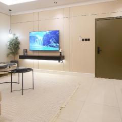 شقه فاخره بالقرب من مركز الملك عبدالله المالي