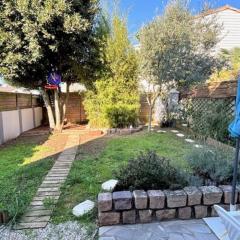 Bright house in La Rochelle near the old port