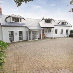 4 Bed in Penmaen oc-hh86