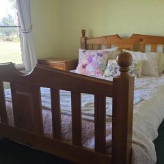 Warrego Farm Stay Room 2