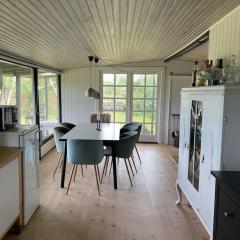 Vacation Home With Sea Views - 200m From Beach