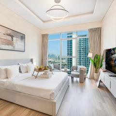 Livin' Holidays -Studio - Azizi Magnificent Studio