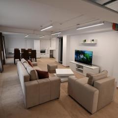 Alexandar Square Suites