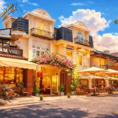 Green Meadow Central Đà Lạt - O'TEL