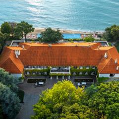 HVD Boutique Hotel Oasis - Private Beach & Free Parking