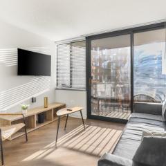 Prime Pentagon City Apt with Rooftop Access