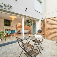 Studio LILAS avec terrasse au calme