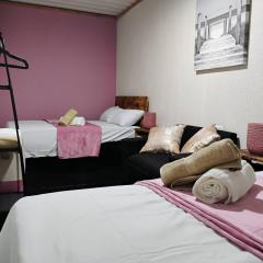 Cozy 1BR Apartment with Private Entrance