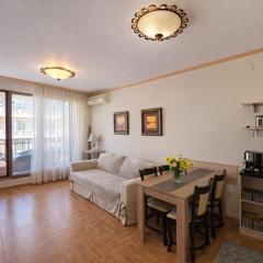 Royal Bay-I Seaview Apartment