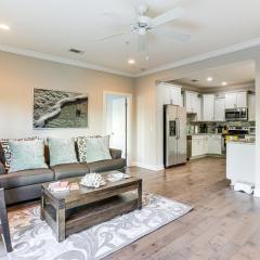 3 Mi to Pier Village Dog-Friendly St Simons Home!