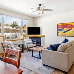 Big Sky Townhome - Fireplace Hot Tub