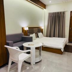 Rishikesh Sadan Studio- Best stay in Tapovan , Guests Favourite,Travellers Delight!!