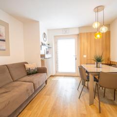 Moderno appartamento con giardino