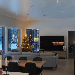 Brand new villa - Arctic Circle Hideaway