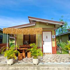 Olango Island - S&E-1 Tiny Guest House Fully Furnished with Hot Shower, Washer, Wi-Fi, Netflix & King-size Bed