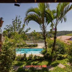 Casa em Igarata com Acesso ao Lago e Piscina
