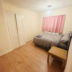 Comfortable Room Near Brookes University and Oxford Hospitals, Room G