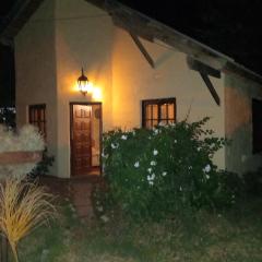 Casa amplia monoambiente estilo rústica