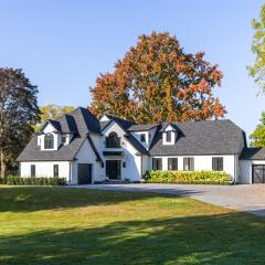 Vineyard Estate by the River with Pool