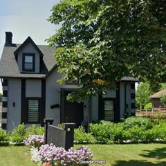 Modern 4 Bedroom Ground Floor Bungalow Style Home