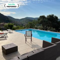 Villa l'Esquirol with view and pool