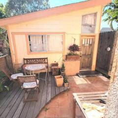 cozy 1 bedroom cottage in Albany